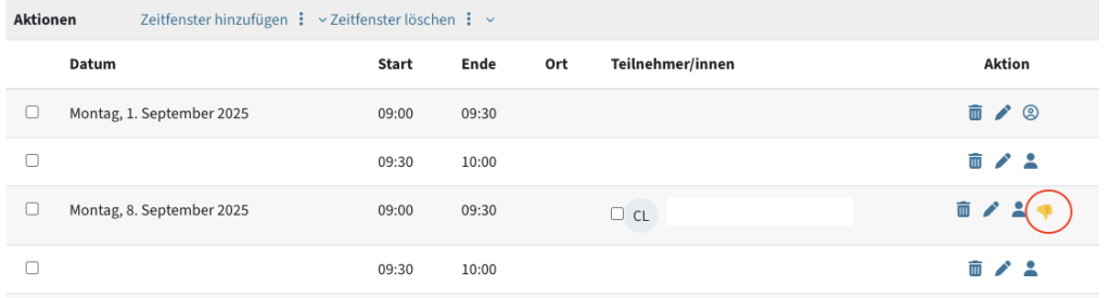 Liste aller buchbaren Zeitfenster, beim einem Termin rechts ist das Symbol "Daumen nach unten" rot eingekreist.